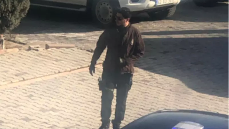 Gülistan Doku soruşturmasında tutuklanan Mustafa Türkay Sonel'in kamuflajlı silahlı fotoğrafı ortaya çıktı