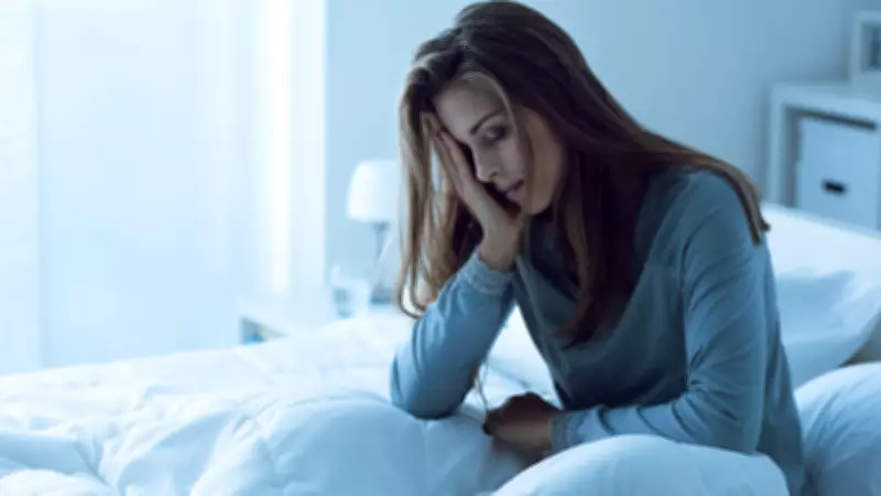 Gün Boyu Uykulu Hissetmek Neden Yatağa Girince Uykuyu Kaçırır?