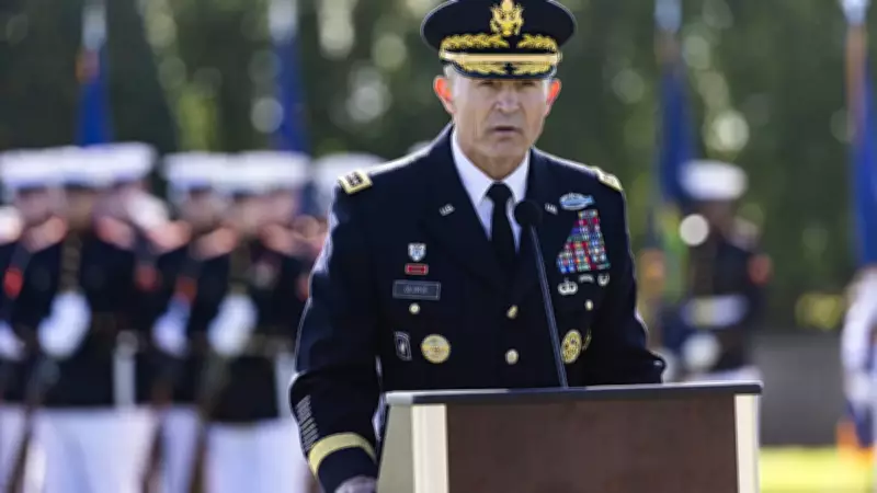 Görevden Alınan ABD'li Komutandan Sürpriz Veda: 'Ordu Karakterli Liderleri Hak Ediyor'