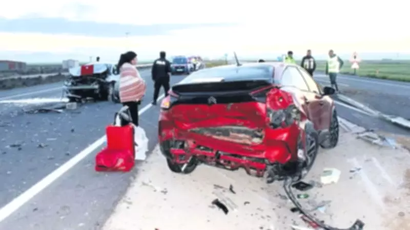 Hacca giden aile trafik kazasında can verdi