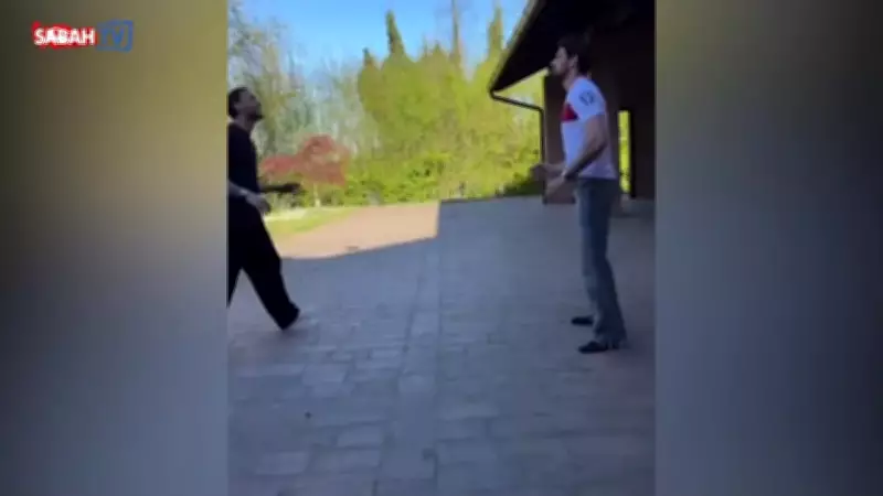 Hakan Çalhanoğlu, Ünlü Oyuncu Michele Morrone'ye Milli Formasını Hediye Etti