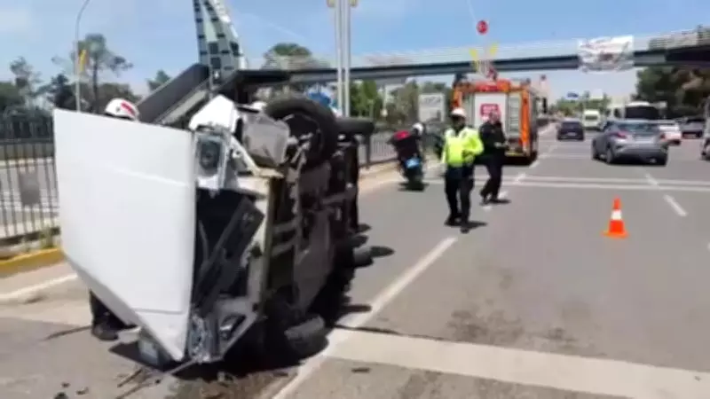 Haliliye'de kontrolden çıkan otomobil yan yattı: 1 yaralı