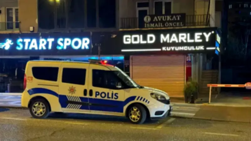 Haliliye'de Kuyumcu Soygunu: Silahlı Şahıs Altınları Alıp Kaçtı