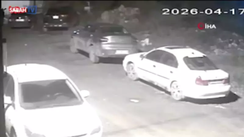 Hatay'da Fırtına Apartman Çatısını Uçurdu: Araçlar Kullanılmaz Hale Geldi