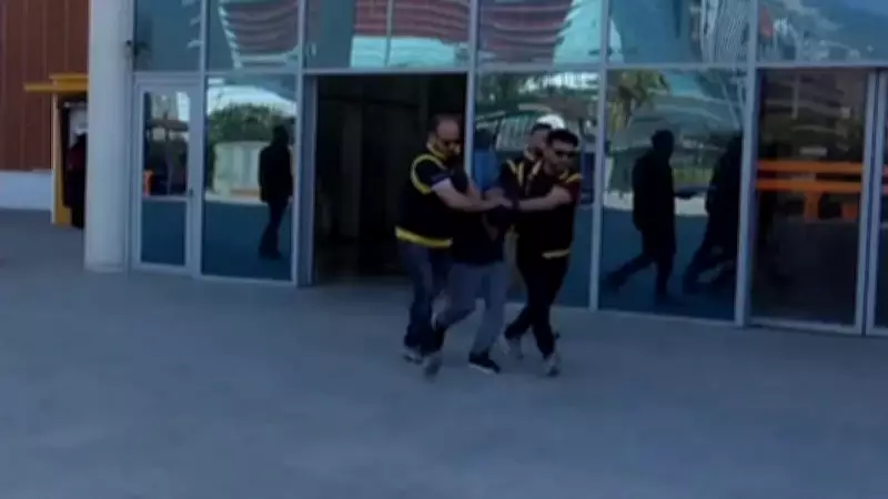 Hatay'da Madde Bağımlısı Şahıs Satırla 3 Kişiyi Yaraladı, Tutuklandı