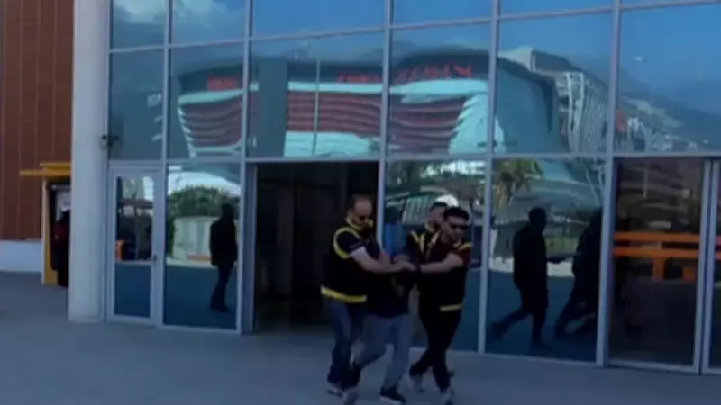 Hatay'da Satırlı Saldırı: 3 Kişi Yaralandı, Saldırgan Tutuklandı