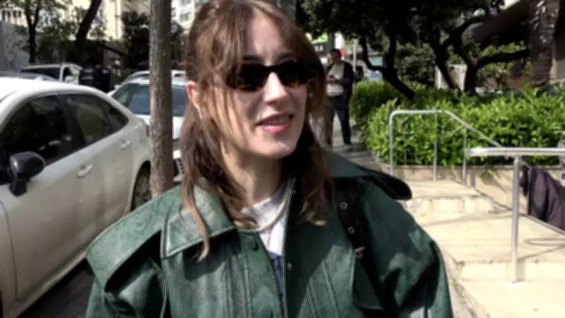 Hazal Kaya: Çocuklarımla Bayılıyoruz Birbirimize