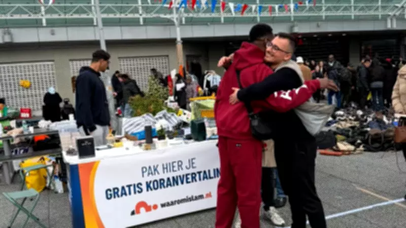 Hollanda'da Waaromislam etkinliklerinde 20 kişi Müslüman oldu