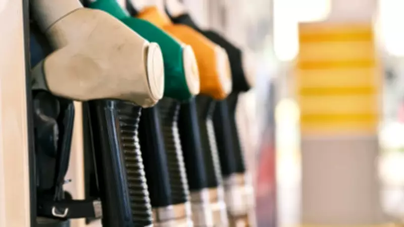 Hürmüz Boğazı'ndaki Gerilim Petrolü 100 Doların Üzerine Fırlattı