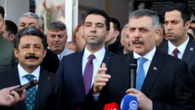 İçişleri Bakanı Çiftçi Kırşehir'de Davul Zurna ile Karşılandı: Vatandaşlardan Sevgi Seli