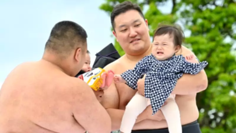 Japonya'da Bebekleri Ağlatma Yarışması: Nakizumo Geleneği