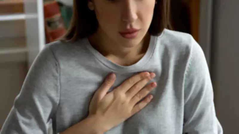 Kalp Krizi mi Panik Atak mı? Kritik Farklar ve Tehlike İşaretleri