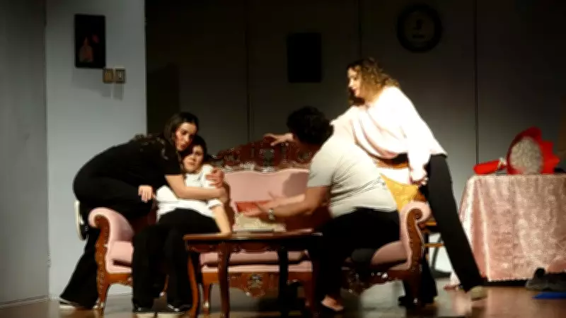 Kanserle Savaşan Tiyatrocu: 5 Yılda 2 Kanseri Yendi, Oyun Yazdı