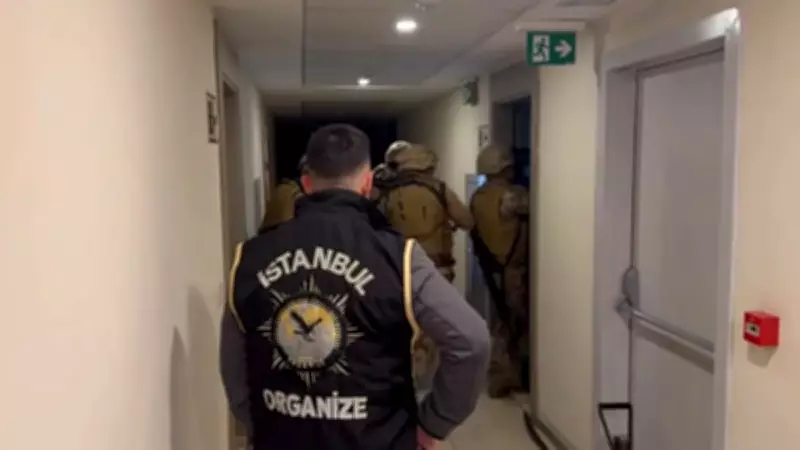 Karagümrük Çetesine Büyük Operasyon: 25 Kişi Tutuklandı, Silahlar Ele Geçirildi