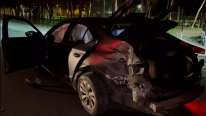 Kartal'da Kavşakta Meydana Gelen Trafik Kazasında 4 Kişi Yaralandı