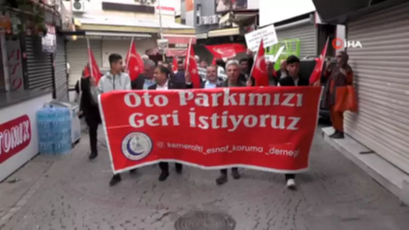 Kemeraltı Esnafı Otopark Sorunu Nedeniyle Kepenk Kapattı