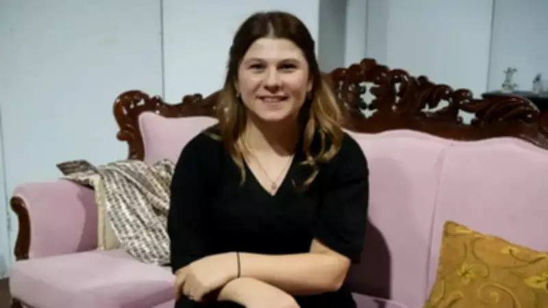 İki Kanseri Yenen Kadın, Sahneden Umut Saçıyor: Yeşim Aykut'un Zaferi