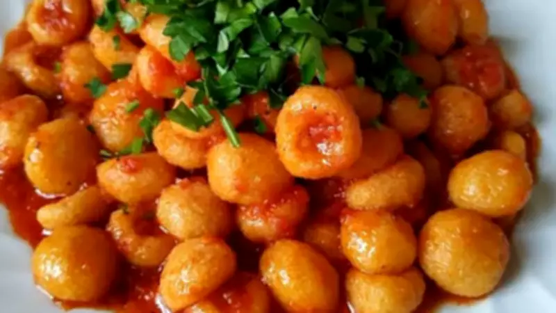 Klasik Köfteden Sıkılanlara Özel: 3 Farklı ve Nefis Köfte Tarifi