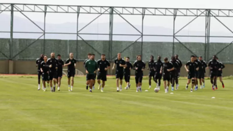 Kocaelispor, Göztepe Maçına Hazırlanıyor: Smolcic ve Agyei'den Açıklamalar