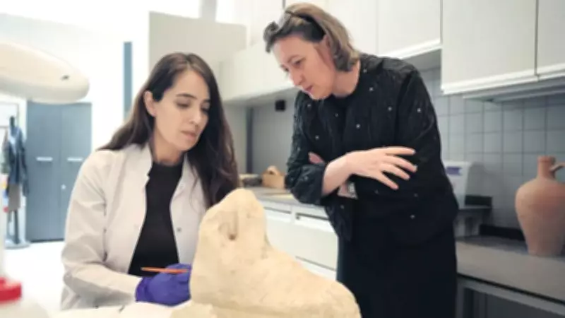 Kolezyum'da Troya Rüzgarı: Tarihi Eserler Sergileniyor