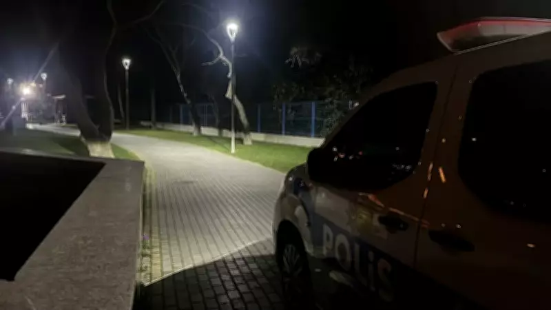 Konya'da Parkta Çıkan Bıçaklı Kavga: 3 Kişi Yaralandı, Şüpheliler Kaçtı