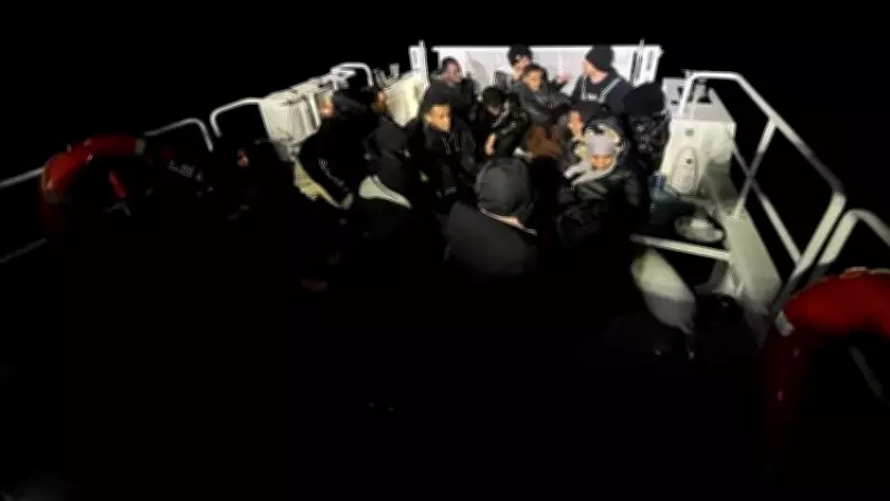 Kuşadası Açıklarında 19 Düzensiz Göçmen Lastik Botta Yakalandı