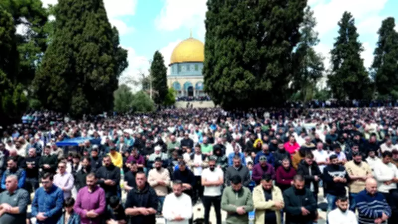 Kudüslü Müslümanlar, İsrail Engellerine Rağmen Harem-i Şerif'e Akın Etti
