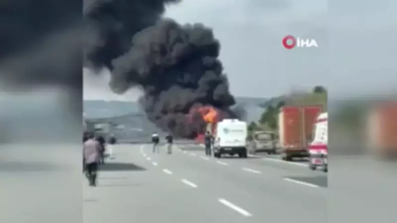 Kuzey Marmara Otoyolu'nda Seyir Halindeki Tırda Yangın Çıktı