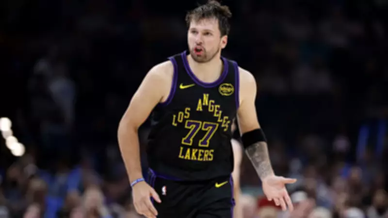 Lakers Yıldızı Luka Doncic Sakatlandı, Normal Sezonu Kapattı!