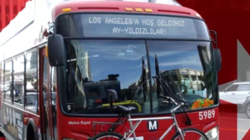 Los Angeles'ta Milli Takım'a Özel Hoşgeldin Mesajı: Otobüslere Türkçe Yazı