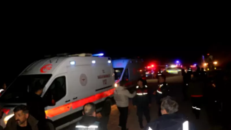 Malatya'da Maden İşçilerini Taşıyan Servis Minibüsü Şarampole Devrildi: 2 Ölü, 10 Yaralı