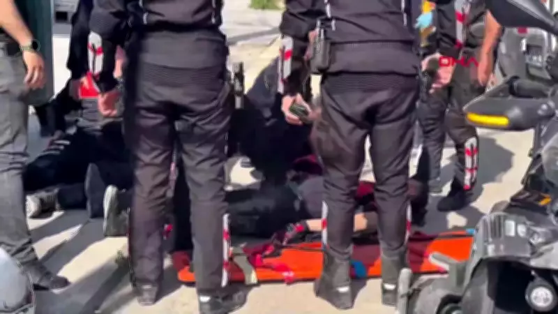 Malatya'da motosikletle otomobil çarpıştı: 2 polis yaralı