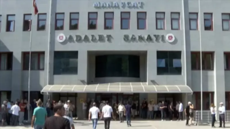 Manavgat'ta Eski Belediye Başkanı Sözen Operasyonunda 5 Tutuklama