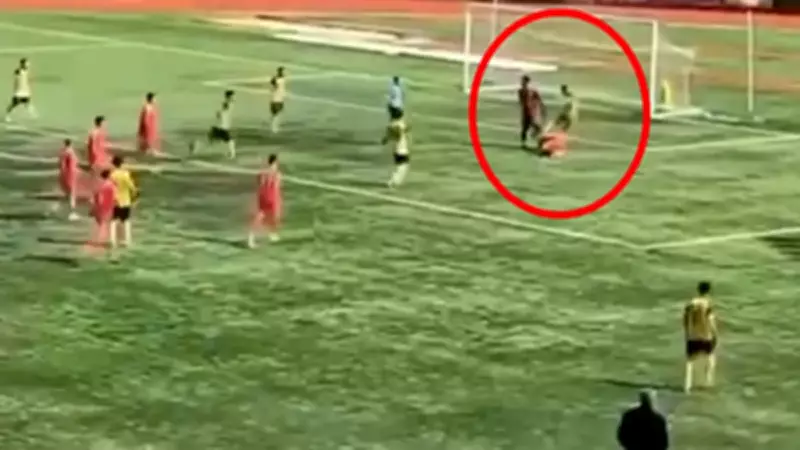 Mardin'de Rakibinin Kafasına Tekme Atan Futbolcu Tutuklandı