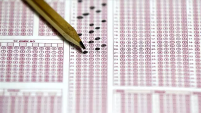 MEB Bursluluk Sınavı Tarihini Açıkladı: İOKBS 26 Nisan'da