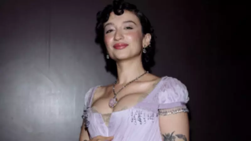 Melike Şahin anne oluyor: Ünlü şarkıcıdan müjdeli haber