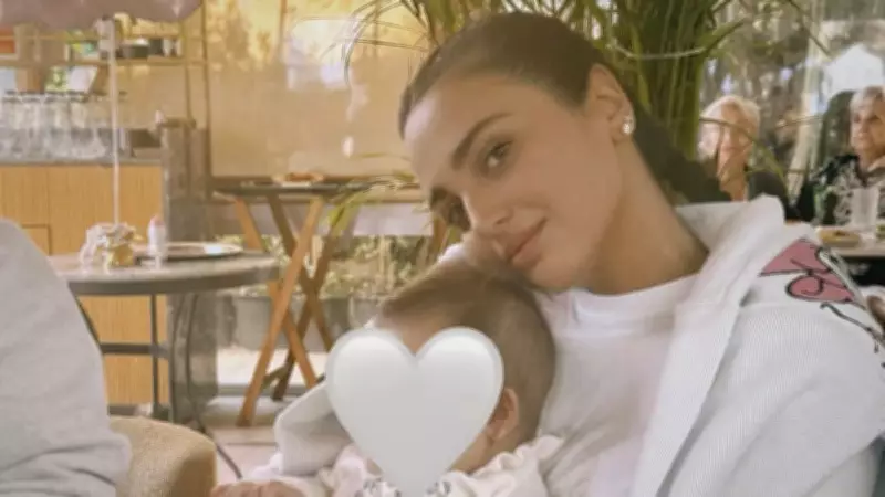 Melisa Ural, Minik Yeğeni Lina ile Sosyal Medyayı Salladı: 'Hala Balı'