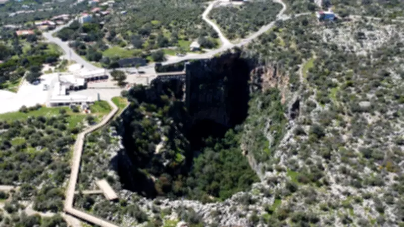 Mersin'deki Cennet Obruğu'ndan 13 Yıl Sonra Su Kaynamaya Başladı