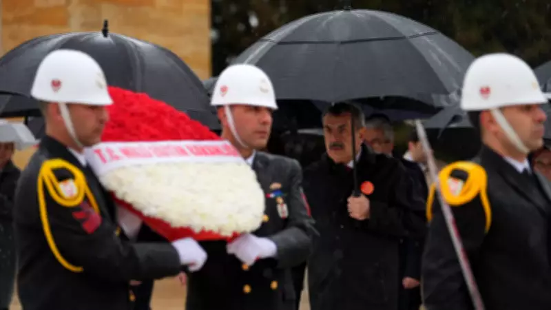 Milli Eğitim Bakanı Yusuf Tekin 23 Nisan'da Anıtkabir'i Ziyaret Etti