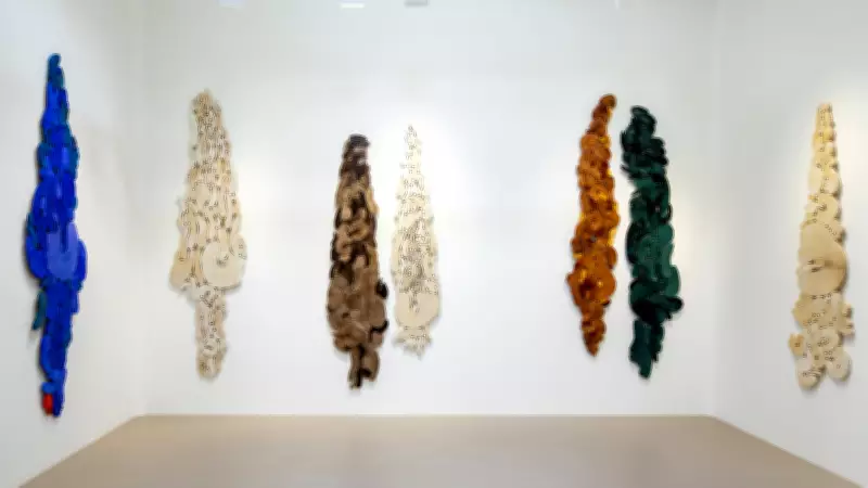 Mithat Şen'in 'Yeryüzü Gökyüzü' Sergisi Galeri Bosfor'da Açıldı