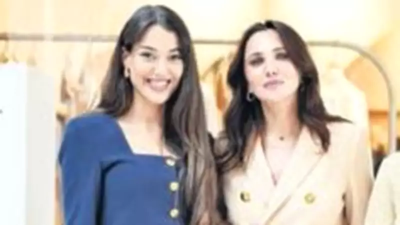 Moda Dünyasının Parlayan Yıldızları Yasemin Öğün'ün İlkbahar-Yaz Koleksiyonunda Buluştu