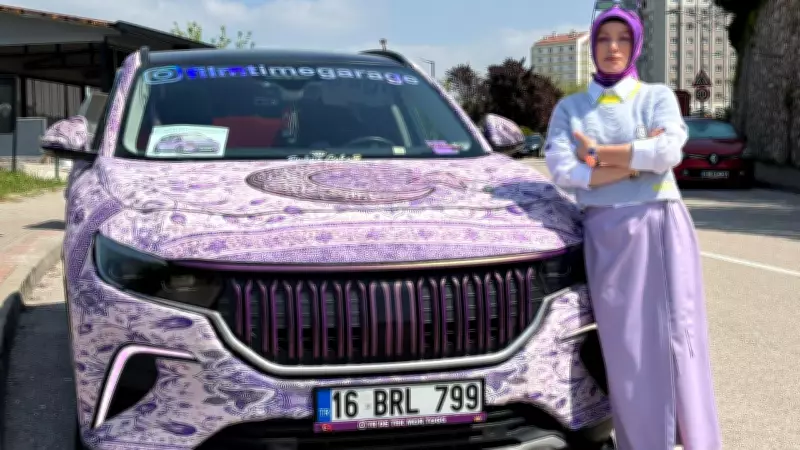 Mor tutkusu Togg'a özel halı kaplama yaptırdı!