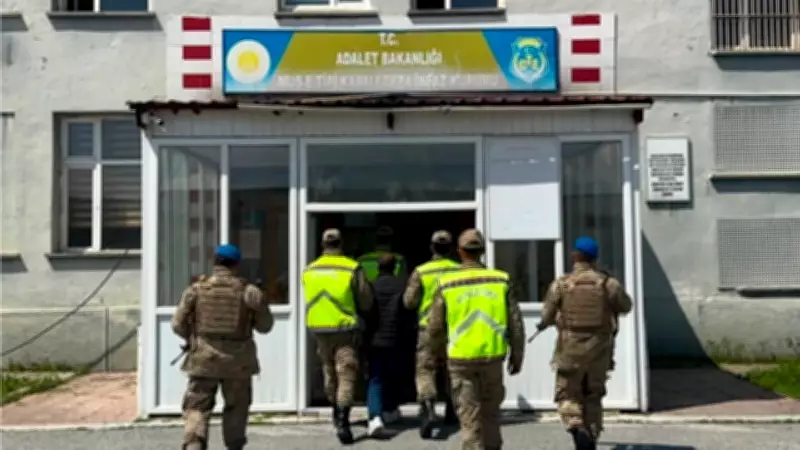 Muş'ta 30 Yıl Hapis Cezası Olan Şahıs Jandarma Operasyonuyla Yakalandı