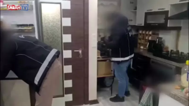 Narkotik Polisinden Büyük Operasyon: Valizler Dolusu Uyuşturucu Ele Geçirildi