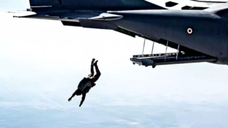 NATO, Türk Paraşütçü Askerlerin Cesaretini Sosyal Medyada Övdü