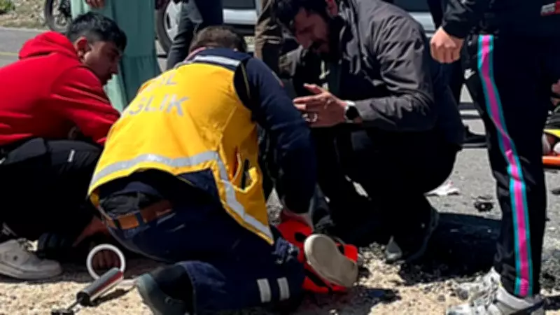 Niğde'de motosikletler kafa kafaya çarpıştı: 2 yaralı