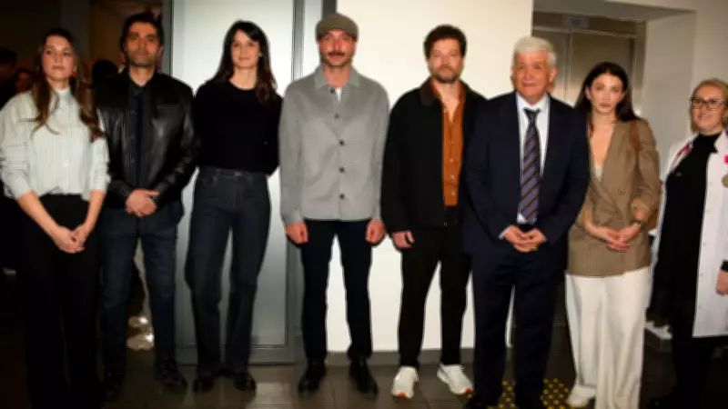 Ünlüler Cerrahpaşa'da Çocukları Ziyaret Etti: 23 Nisan Coşkusu Hastanede Yaşandı