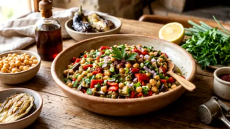 Nohutlu köz patlıcan salatası tarifi: Ana yemek tadında eşlikçi