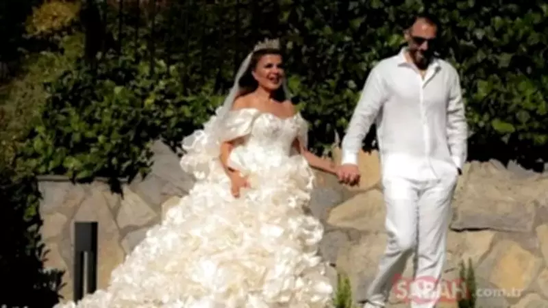 Nuray Sayarı ve Ahmet Destan röportajda gözyaşlarına boğuldu: Beni onunla mükafatlandırdı!