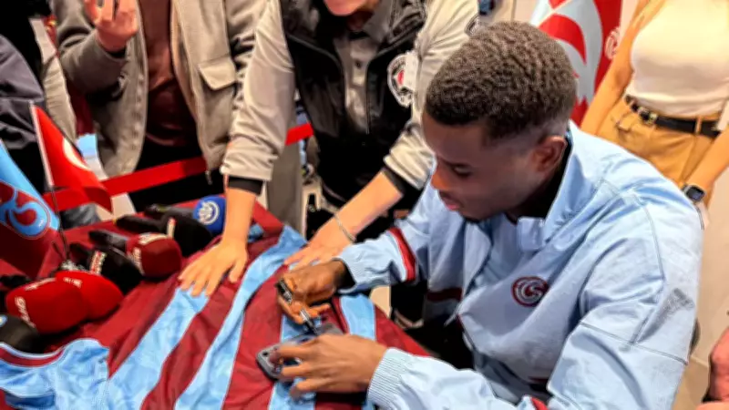 Onuachu: 'Maçlarımızı Kazanıp Yolumuza Bakmalıyız' Dedi, Taraftar İzdihamı Yaşandı